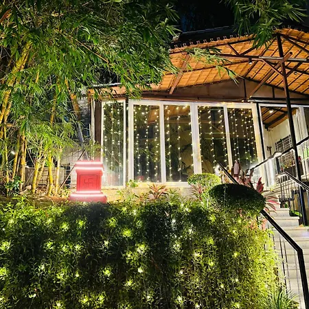 Royal Palms Luxury Service Apartment-2
